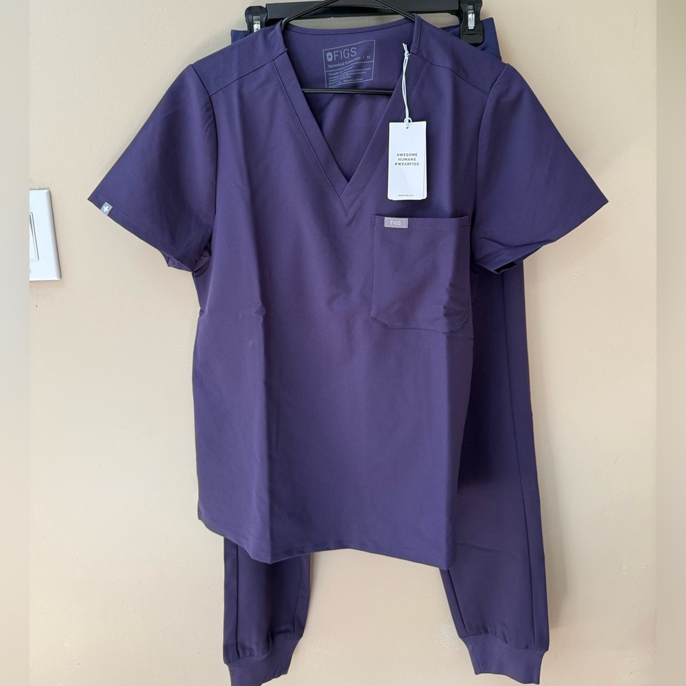 Figs Scrubs NWT (purple)